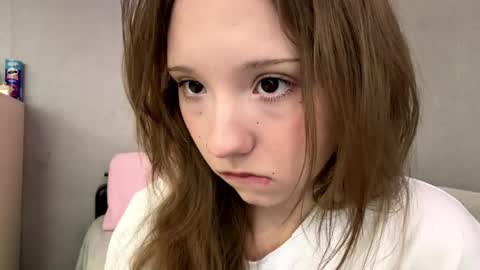 Snapshot of willenasow chatting on May 2026 12:45:02 PM Olivia online show from May 2026 12:45:02 PM