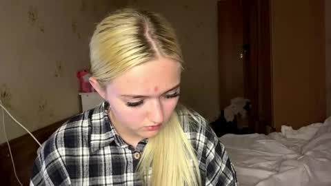 Snapshot of willettealfiero chatting on May 2026 04:24:01 PM Sophia online show from May 2026 04:24:01 PM