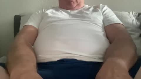 willieb777 online show from April 2026 12:39:02 PM