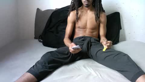 Snapshot of willingwillwet chatting on January 2025 10:37:02 AM Call me Babe online show from January 2025 10:37:02 AM