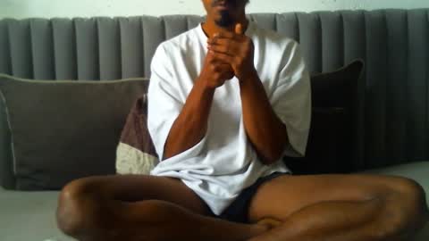 Snapshot of willingwillwet chatting on October 2025 12:02:02 PM Call me Babe online show from October 2025 12:02:02 PM