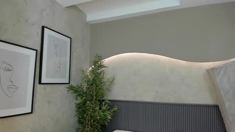 Ms Willow online show from February 2025 03:00:01 PM