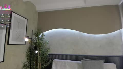 Ms Willow online show from September 2025 11:45:01 AM