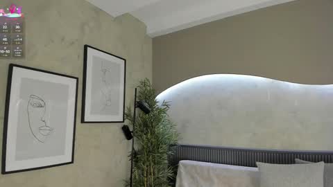 Ms Willow online show from October 2025 12:34:02 PM