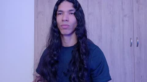 willy_veins online show from April 2026 07:08:02 PM