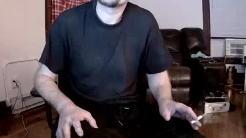 willydogg83 online show from November 2025 01:26:01 AM