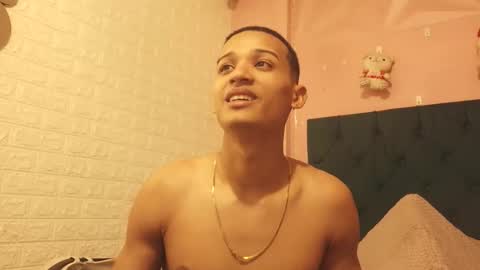 willytal2025 online show from December 2025 02:18:01 AM