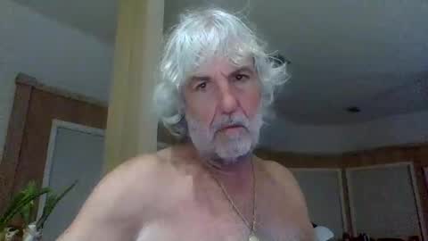 Snapshot of winedog2020 chatting on February 2026 04:52:02 AM Gundja Man online show from February 2026 04:52:02 AM