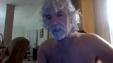 Snapshot of winedog2020 chatting on April 2026 03:15:02 AM Gundja Man online show from April 2026 03:15:02 AM