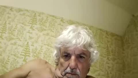 Snapshot of winedog2020 chatting on May 2026 02:51:02 AM Gundja Man online show from May 2026 02:51:02 AM