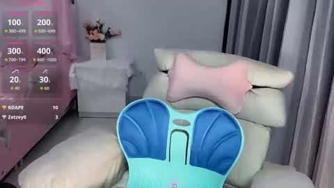 Snapshot of wink_weiwei chatting on November 2025 02:36:01 AM CN WEIWEI online show from November 2025 02:36:01 AM