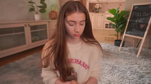 Snapshot of winnieriedesel chatting on May 2026 03:15:02 AM Lillian online show from May 2026 03:15:02 AM