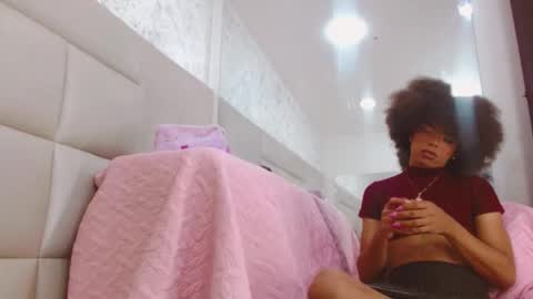 WinnyBarness online show from November 2025 03:50:01 AM