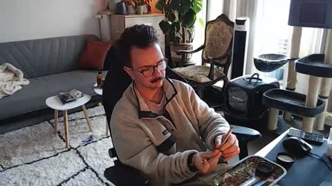 cream36 online show from November 2025 08:03:02 AM