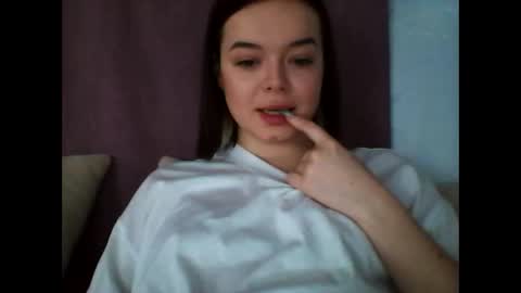 Snapshot of winter__white_rose chatting on January 2025 10:50:01 AM Emma online show from January 2025 10:50:01 AM