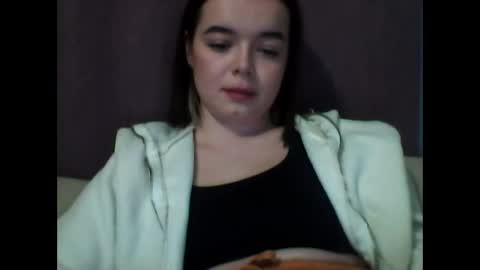 Snapshot of winter__white_rose chatting on January 2025 02:21:02 PM Emma online show from January 2025 02:21:02 PM