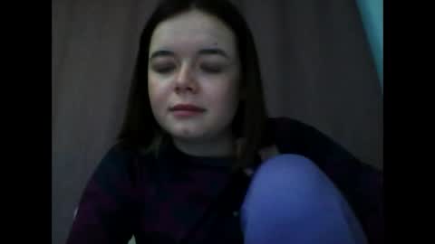 Snapshot of winter__white_rose chatting on February 2025 02:37:01 PM Emma online show from February 2025 02:37:01 PM