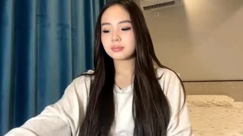 Amina online show from December 2025 02:45:02 PM