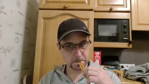 Snapshot of wirzwei8883 chatting on December 2024 04:42:01 PM Dirty online show from December 2024 04:42:01 PM