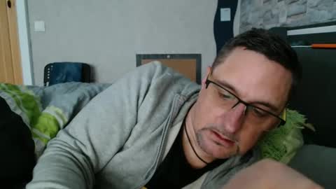 Snapshot of wirzwei8883 chatting on November 2025 12:18:01 PM Dirty online show from November 2025 12:18:01 PM