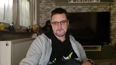 Snapshot of wirzwei8883 chatting on November 2025 08:41:02 PM Dirty online show from November 2025 08:41:02 PM