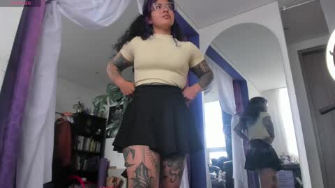 Snapshot of witchofhearts chatting on June 2026 02:08:01 PM Luna Violeta A r t i s t online show from June 2026 02:08:01 PM