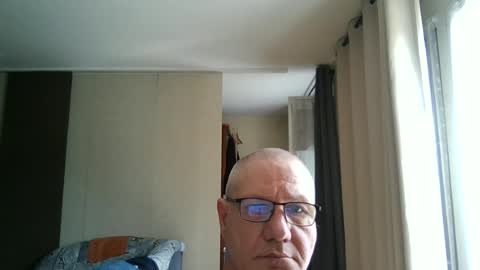 Snapshot of wixer1970 chatting on June 2026 02:19:01 PM wixer1970 online show from June 2026 02:19:01 PM