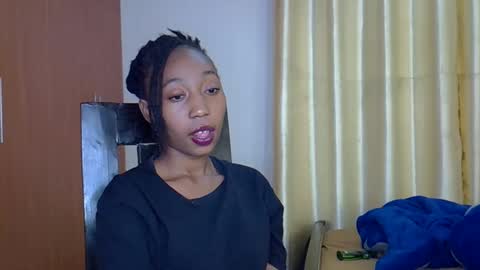 girlie o online show from February 2025 07:07:01 PM