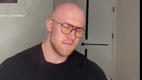 Wlademar online show from December 2025 12:41:01 AM