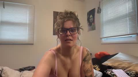 Moth online show from February 2025 05:09:01 PM