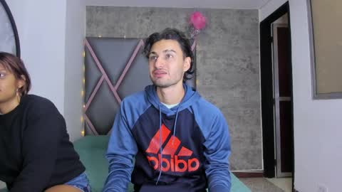 Snapshot of wolf_kitty0 chatting on April 2026 11:22:02 AM Nicolas Y Laura online show from April 2026 11:22:02 AM