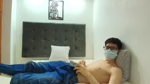  W O L F  online show from January 2025 11:44:02 AM