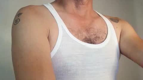 Snapshot of wolfofsea chatting on October 2025 10:55:01 PM Luis online show from October 2025 10:55:01 PM