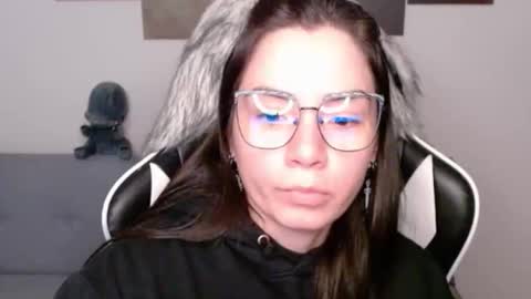 Alex online show from November 2025 02:22:02 AM