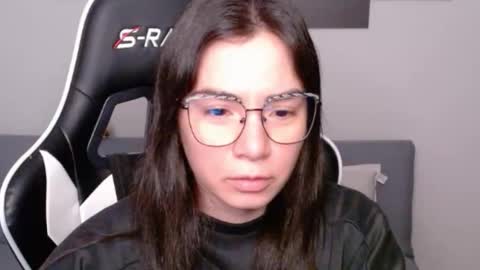 Alex online show from April 2026 01:44:02 AM