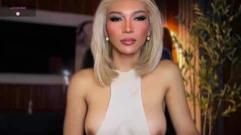 Julia online show from July 2026 02:33:01 AM