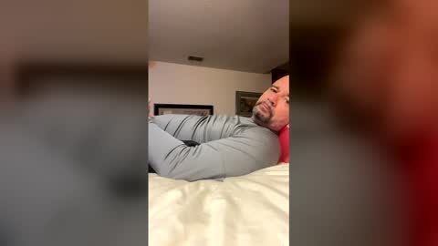 wombraider863 online show from February 2026 03:37:02 AM