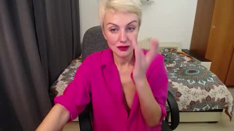 Snapshot of women_pleasures chatting on September 2025 09:06:02 PM women_pleasures online show from September 2025 09:06:02 PM