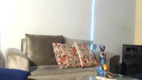 SHENIEL RODRIGUEZ online show from December 2024 06:48:02 AM