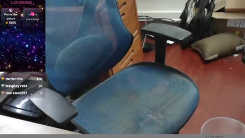Snapshot of woodworker6473 chatting on December 2024 05:00:01 PM woodworker6473 online show from December 2024 05:00:01 PM