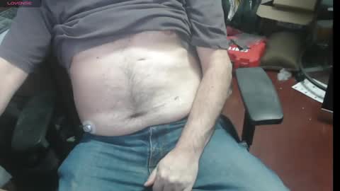 Snapshot of woodworker6473 chatting on January 2025 12:27:02 AM woodworker6473 online show from January 2025 12:27:02 AM