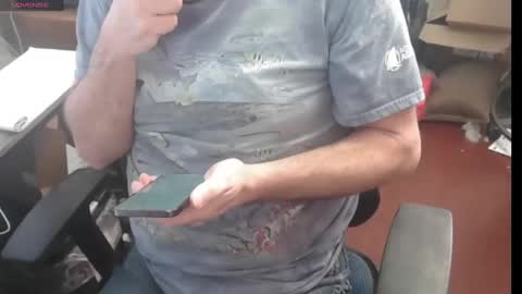Snapshot of woodworker6473 chatting on January 2025 02:10:02 PM woodworker6473 online show from January 2025 02:10:02 PM
