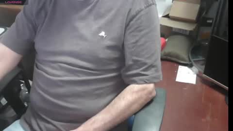 Snapshot of woodworker6473 chatting on March 2025 11:31:01 PM woodworker6473 online show from March 2025 11:31:01 PM