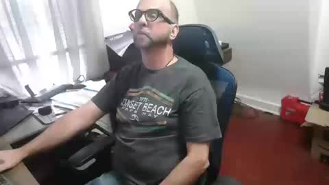 Snapshot of woodworker6473 chatting on October 2025 01:00:01 PM woodworker6473 online show from October 2025 01:00:01 PM