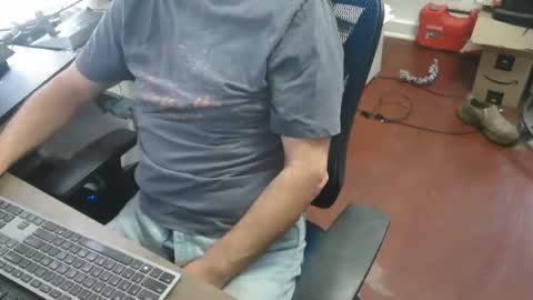 woodworker6473 online show from February 2026 01:42:01 PM