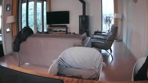 woodwurm and Snoeske online show from December 2025 07:59:02 AM