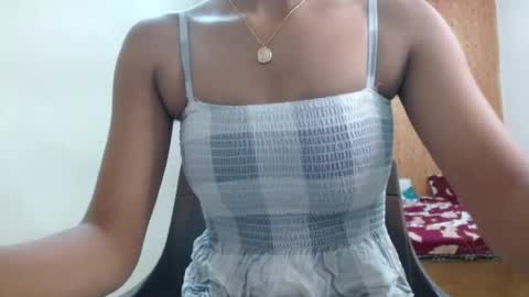 Snapshot of wow_anjle chatting on July 2026 11:01:02 AM wow_anjle online show from July 2026 11:01:02 AM