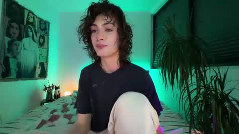 Snapshot of wow_lover chatting on June 2026 08:44:01 PM Glen online show from June 2026 08:44:01 PM