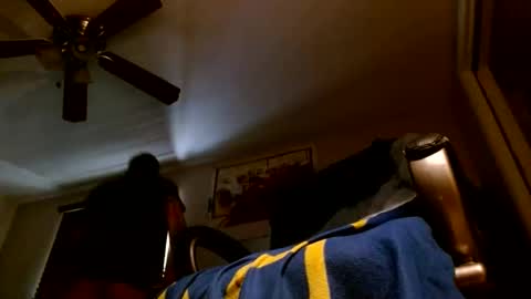 wvuguy1986 online show from December 2024 06:04:02 PM