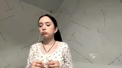 Snapshot of wynellmchorse chatting on April 2026 11:37:01 AM Kate online show from April 2026 11:37:01 AM